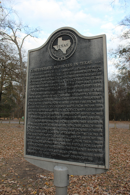 State historic marker about Confederate Refugees in Texas, which describes the Stones as heartbroken over loss of their old home to the enemy. In Texas, they endured poverty, loneliness, and sorrow at deaths of two sons in the war. They had to lease farmland to support the family and 90 slaves dependent upon them.